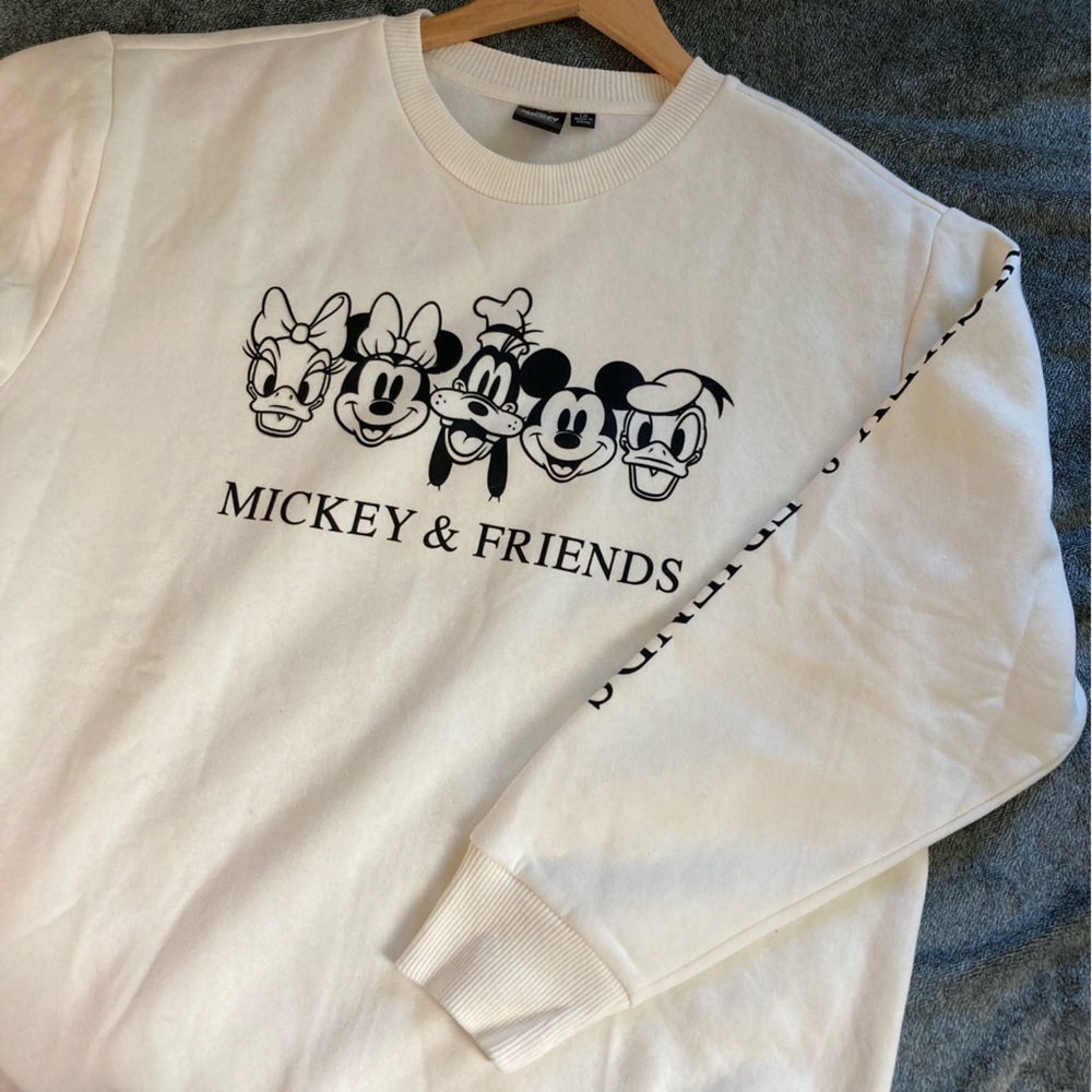 MICKEY & FRIENDS sweatshirt Off white Women’s Lg